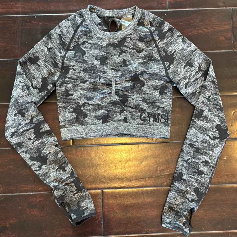 GYMSHARK Gray Camo Women's Crop Top